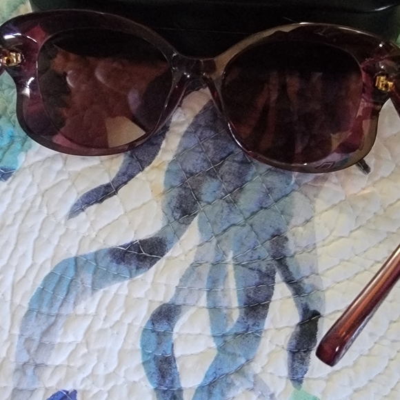 Coach Butterfly Sunglasses - HC8307U - Picture 8 of 14